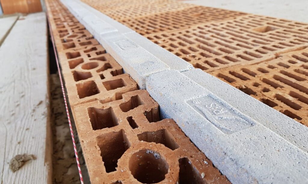 Murature in blocchi armati per costruzioni antisismiche sicure T2D