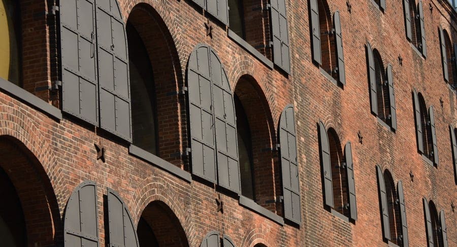 Cantieri Circolari e Laterizi POROTON: Rigenerazione Urbana