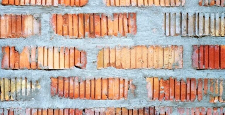 Effetti dell’umidità sulla durata e resistenza dei laterizi: una ricerca approfondita