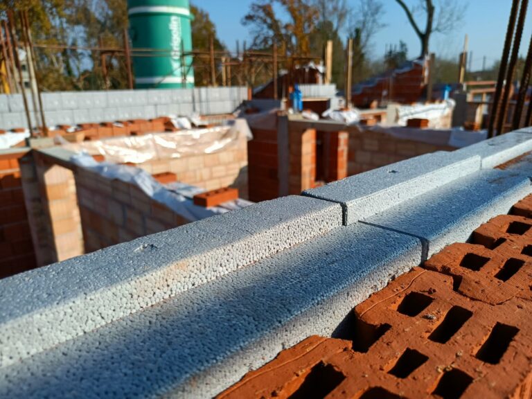 Prestazioni energetiche e comfort abitativo: il valore del TRIS Poroton