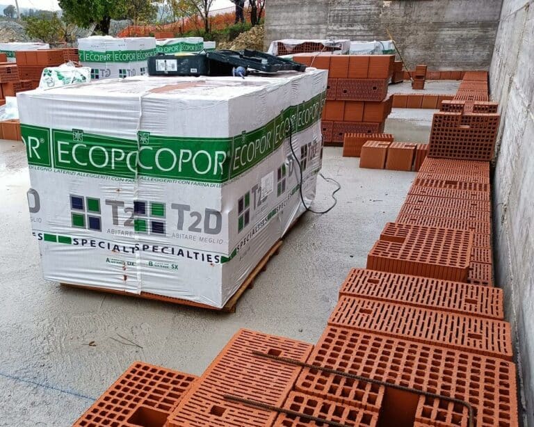 Come scegliere il blocco giusto — differenze tra POROTON P600, P700 e P800