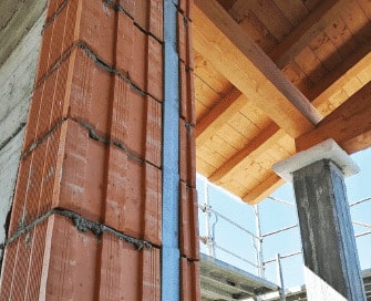 Murature passive e NZEB con POROTON – strategie per edifici a basso consumo