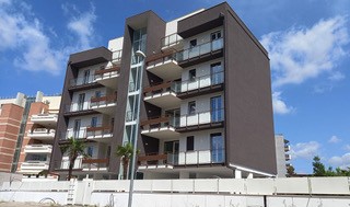 Soluzioni costruttive per il comfort acustico nell’edilizia residenziale