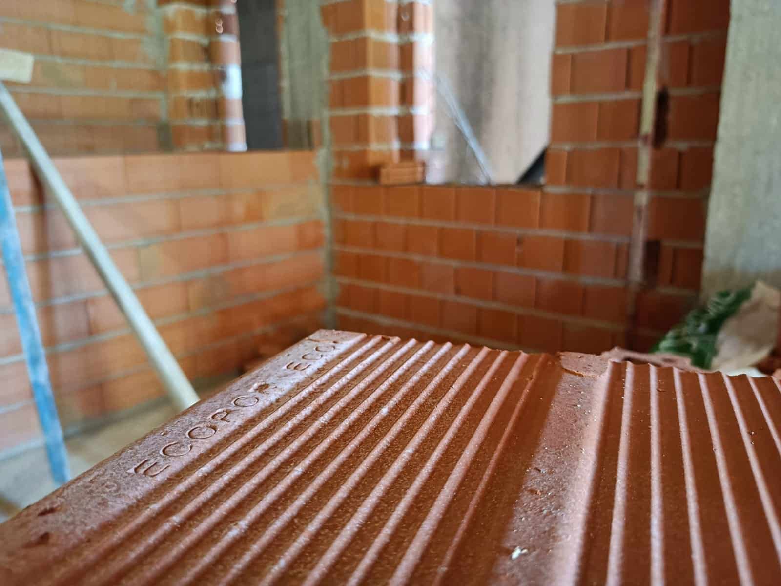 Pompa di calore laterizio: efficienza e massa termica